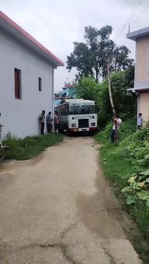 द्रोबड़ में आसमानी बिजली गिरने से मरी बकरियां। संवाद द्रोबड़ में आसमानी बिजली गिरने से मरी बकरियां। संवाद