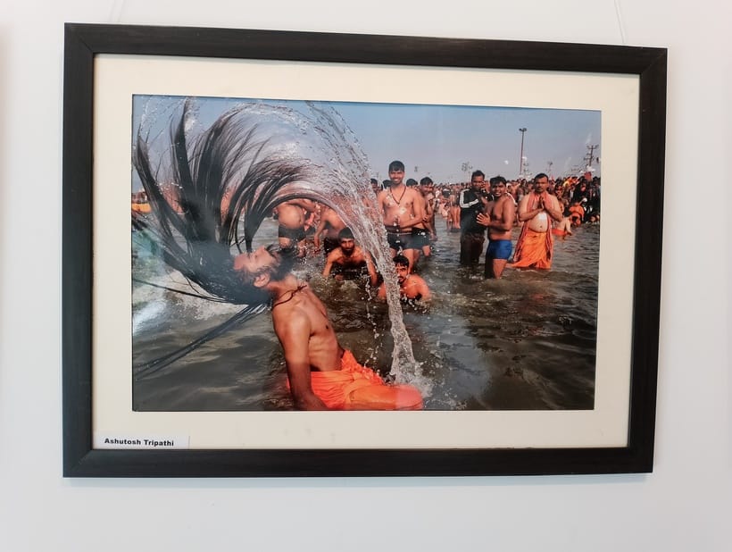 कला स्रोत आर्ट गैलरी में लगी फोटो प्रदर्शनी। अमर उजाला