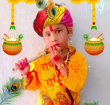 सरायअकिल कस्बे में राधा-कृष्ण की झांकी प्रस्तुत करते कलाकार।   संवाद