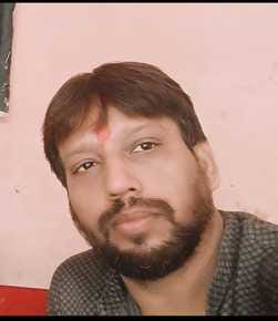 शंकरगढ़ सदर बाजार रेलवे फाटक में लगा जाम शंकरगढ़ सदर बाजार रेलवे फाटक में लगा जाम