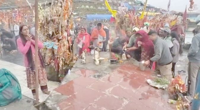 चंबा मणिमहेश यात्रा के लिए जाते श्रद्धालु। संवाद चंबा मणिमहेश यात्रा के लिए जाते श्रद्धालु। संवाद
