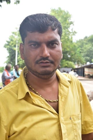 फोटो 15- बांदा टांडा हाईवे पर मंडी समिति के सामने हाईवे पर जाम लगाए किसान।-संवाद फोटो 15- बांदा टांडा हाईवे पर मंडी समिति के सामने हाईवे पर जाम लगाए किसान।-संवाद