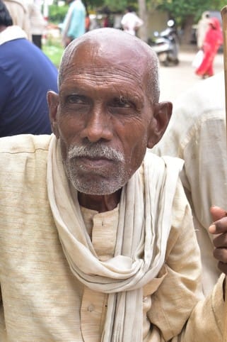 फोटो 15- बांदा टांडा हाईवे पर मंडी समिति के सामने हाईवे पर जाम लगाए किसान।-संवाद फोटो 15- बांदा टांडा हाईवे पर मंडी समिति के सामने हाईवे पर जाम लगाए किसान।-संवाद