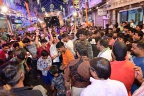 मित्तल परिवार की ओर से अमीनाबाद रोड स्थित न्यू गणेशगंज में छह दिवसीय श्रीकृष्ण जन्मोत्सव और डिज मित्तल परिवार की ओर से अमीनाबाद रोड स्थित न्यू गणेशगंज में छह दिवसीय श्रीकृष्ण जन्मोत्सव और डिज