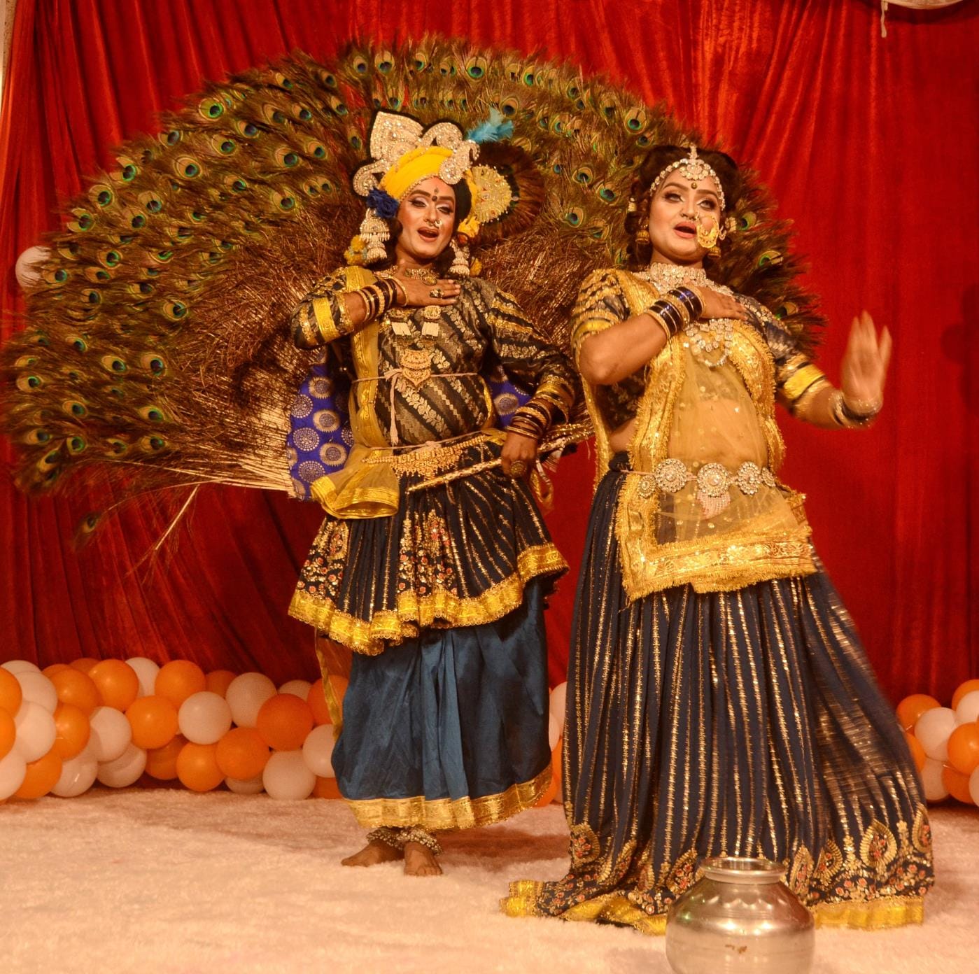 डिप्टी सीएम और उनकी पत्नी ने की श्रीकृष्ण की अराधना