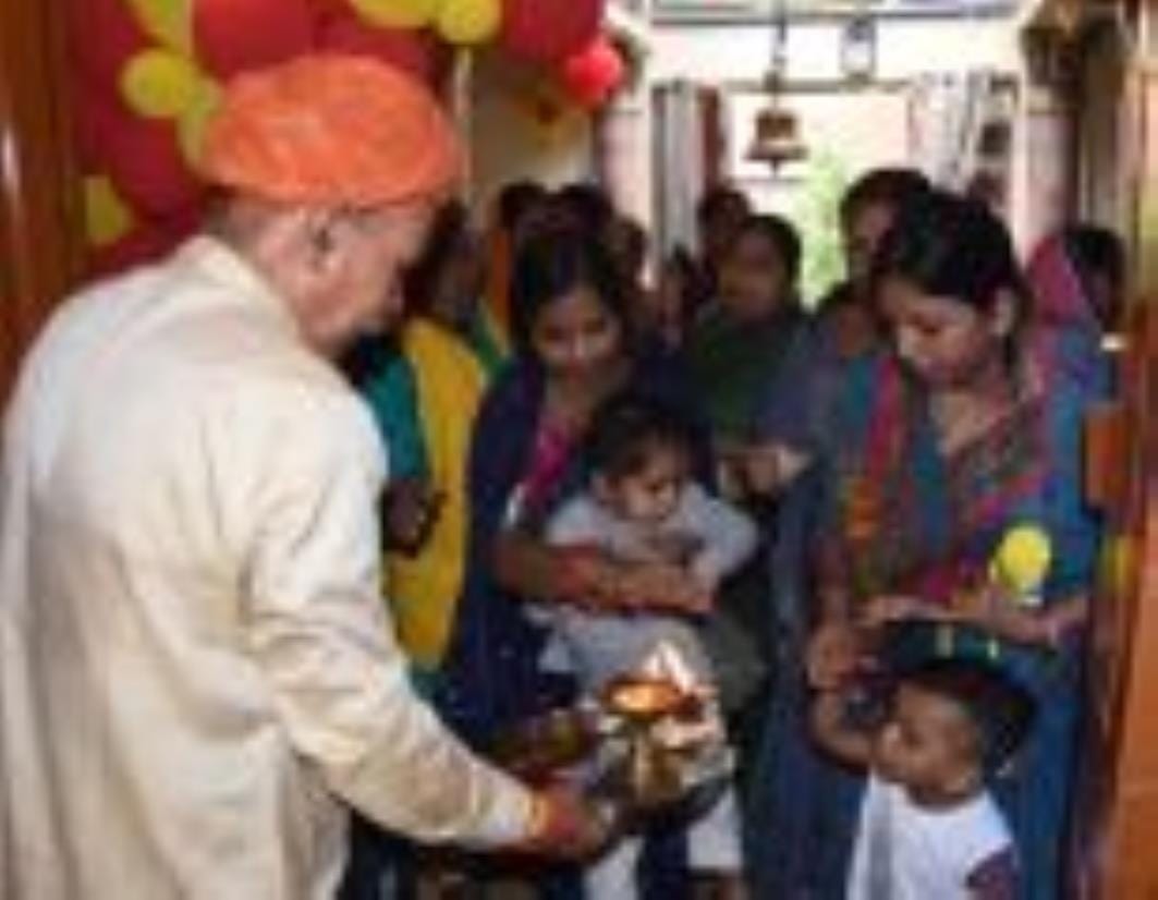 कान्हा के छठी उत्सव पर भक्ति और उल्लास की छटा कान्हा के छठी उत्सव पर भक्ति और उल्लास की छटा