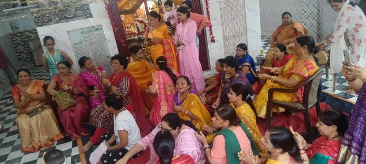 कान्हा के छठी उत्सव पर भक्ति और उल्लास की छटा कान्हा के छठी उत्सव पर भक्ति और उल्लास की छटा