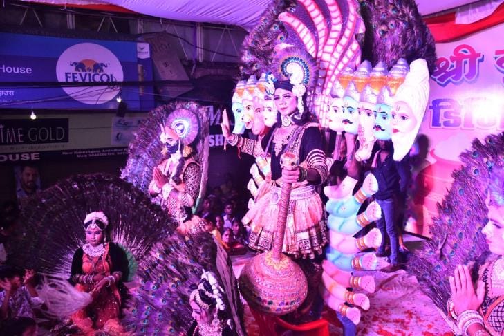 मित्तल परिवार की ओर से न्यू गणेशगंज में छठी उत्सव धूमधाम से मनाया गया।