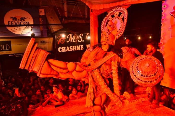 मित्तल परिवार की ओर से न्यू गणेशगंज में छठी उत्सव धूमधाम से मनाया गया।