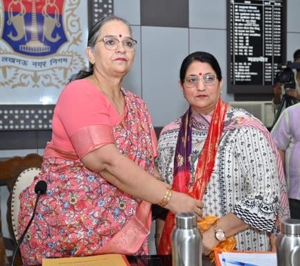 महिला उपाध्यक्ष बनीं चरनजीत