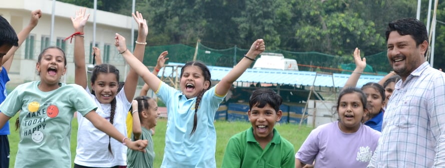 01....कर्ण स्टेडियम में आयोजित खेलकूद प्रतियोगिता के दौरान रस्सा कस्सी के पहले राउंड में जितने 01....कर्ण स्टेडियम में आयोजित खेलकूद प्रतियोगिता के दौरान रस्सा कस्सी के पहले राउंड में जितने