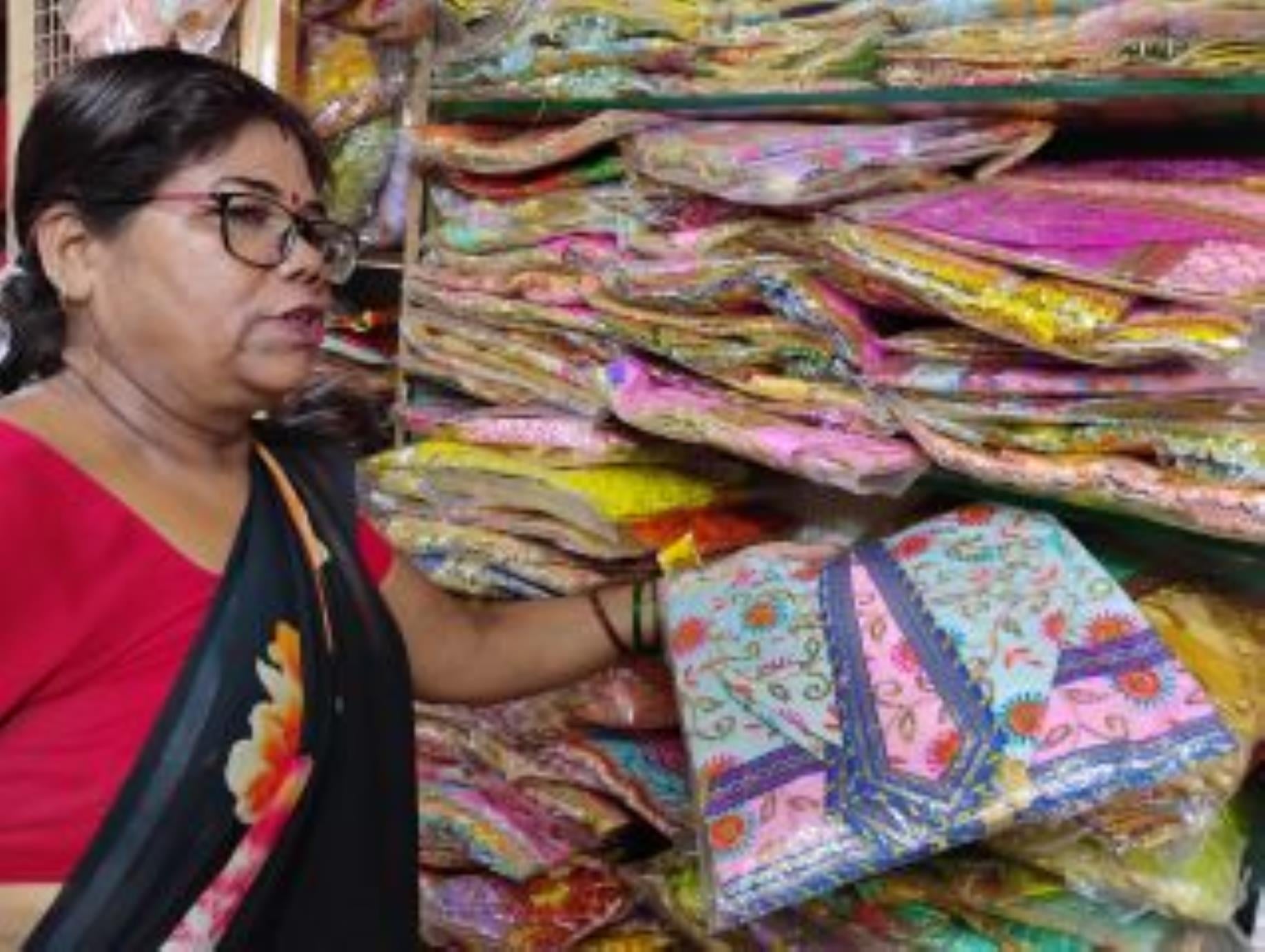 गणेश उत्सव नजदीक आते ही राजधानी के बाजारों में रौनक चरम पर है।