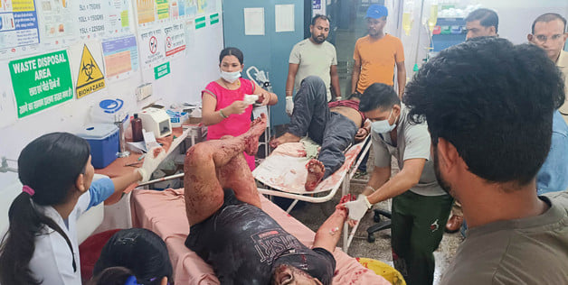 लाडवा। मौके पर जांच करती पुलिस टीम। विज्ञप्ति लाडवा। मौके पर जांच करती पुलिस टीम। विज्ञप्ति