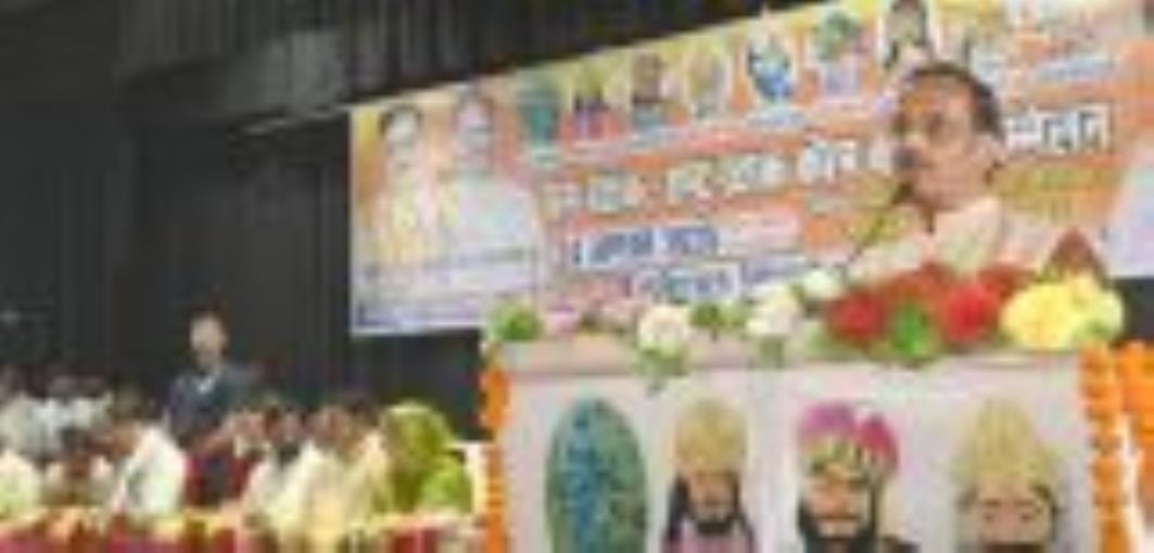 पारख महासंघ की ओर से कैसरबाग स्थित गांधी भवन में रविवार को धर्म रक्षक व राष्ट्र रक्षक कौम के मह