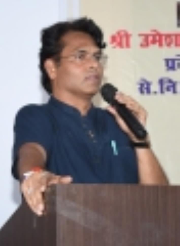 अखिल भारतीय कायस्थ महासभा की ओर से पूर्व अध्यक्ष व संरक्षक हृदय नारायण श्रीवास्तव की प्रथम पुण अखिल भारतीय कायस्थ महासभा की ओर से पूर्व अध्यक्ष व संरक्षक हृदय नारायण श्रीवास्तव की प्रथम पुण