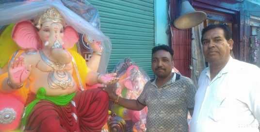कलश यात्रा निकालती महिलाएं। स्रोत : आयोजक कलश यात्रा निकालती महिलाएं। स्रोत : आयोजक