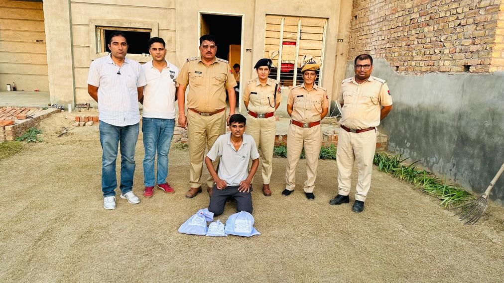 मादक पदार्थ अफीम सहित गिरफ्तार आरोपित