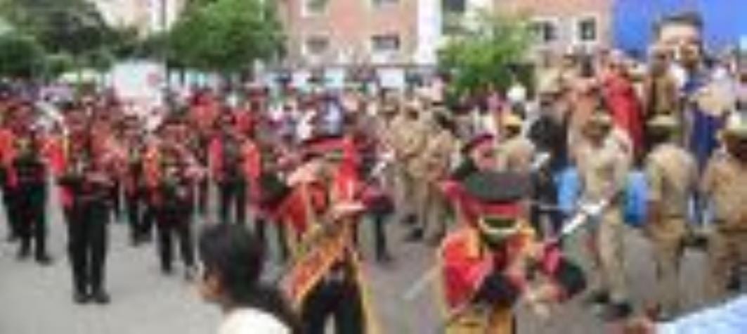 शुभांशु शुक्ला के लखनऊ आगमन पर उनके स्वागत का कुछ यूं दिखा नजारा। शुभांशु शुक्ला के लखनऊ आगमन पर उनके स्वागत का कुछ यूं दिखा नजारा।