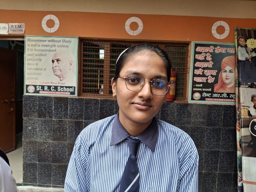 कैराना में स्कूल के छात्र-छात्राएं कीचड़ और गंदे पानी के बीच से होकर गुजरने को मजबूर समाचार से स कैराना में स्कूल के छात्र-छात्राएं कीचड़ और गंदे पानी के बीच से होकर गुजरने को मजबूर समाचार से स