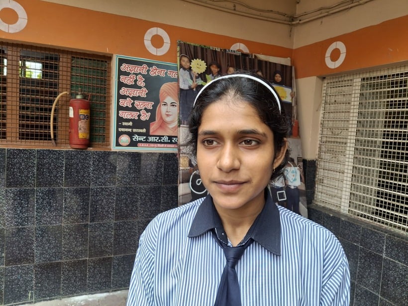 कैराना में स्कूल के छात्र-छात्राएं कीचड़ और गंदे पानी के बीच से होकर गुजरने को मजबूर समाचार से स कैराना में स्कूल के छात्र-छात्राएं कीचड़ और गंदे पानी के बीच से होकर गुजरने को मजबूर समाचार से स