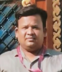 नगीना के सरकारी अस्पताल में घायलों का उपचार करते स्वास्थ्य कर्मी। संवाद नगीना के सरकारी अस्पताल में घायलों का उपचार करते स्वास्थ्य कर्मी। संवाद