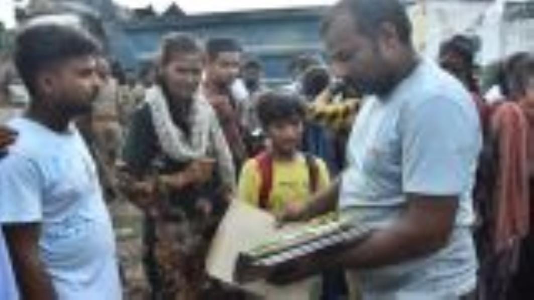 रिफा-ए-क्लब में एलडीए ने कब्जे साफ कराए। कार्रवाई का लोगों ने विरोध भी किया। इस दौरान गृहस्थी उ