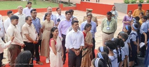 शुभांशु शुक्ला ने सीएमएस और अटल आवासीय विद्यालय, मोहनलालगंज के लगभग 200 छात्र-छात्राओं से सफलता शुभांशु शुक्ला ने सीएमएस और अटल आवासीय विद्यालय, मोहनलालगंज के लगभग 200 छात्र-छात्राओं से सफलता