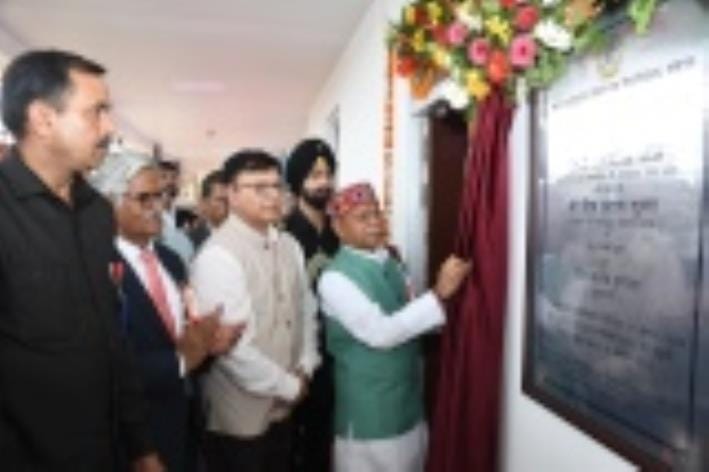 भाषा विश्वविद्यालय मूट कोर्ट हॉल का उद्घाटन हिमाचल प्रदेश के राज्यपाल शिव प्रताप शुक्ल ने किया। भाषा विश्वविद्यालय मूट कोर्ट हॉल का उद्घाटन हिमाचल प्रदेश के राज्यपाल शिव प्रताप शुक्ल ने किया।
