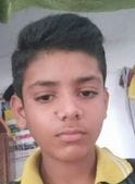 छात्र की मौत के बाद रोते बिलखते परिजन। संवाद