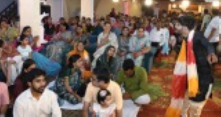 राजधानी में गणेश उत्सव का उल्लास बुधवार से छा गया। विभिन्न पंडालों में मनौती के राजा विराजे। राजधानी में गणेश उत्सव का उल्लास बुधवार से छा गया। विभिन्न पंडालों में मनौती के राजा विराजे।