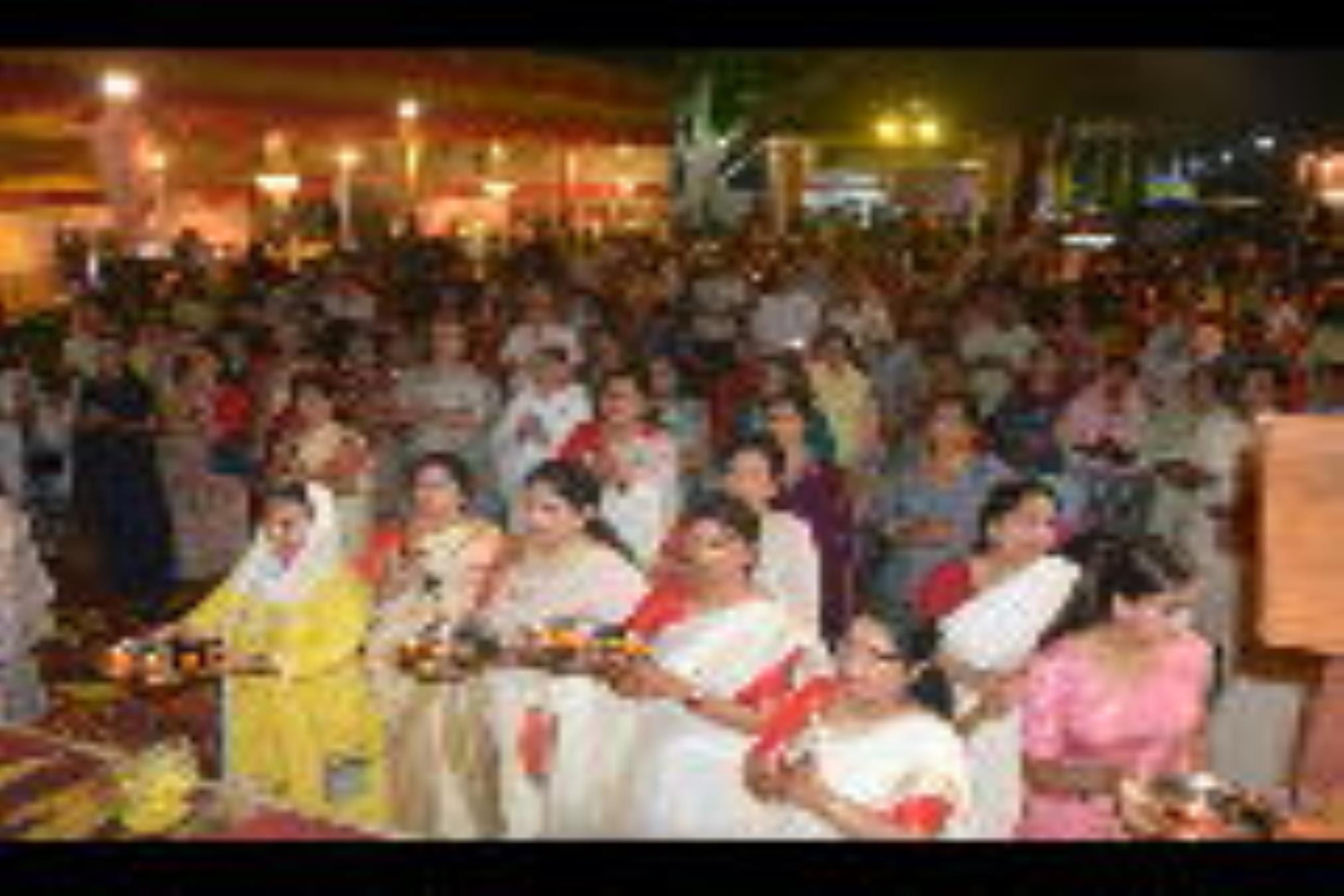 राजधानी में गणेश उत्सव का उल्लास बुधवार से छा गया। विभिन्न पंडालों में मनौती के राजा विराजे। राजधानी में गणेश उत्सव का उल्लास बुधवार से छा गया। विभिन्न पंडालों में मनौती के राजा विराजे।