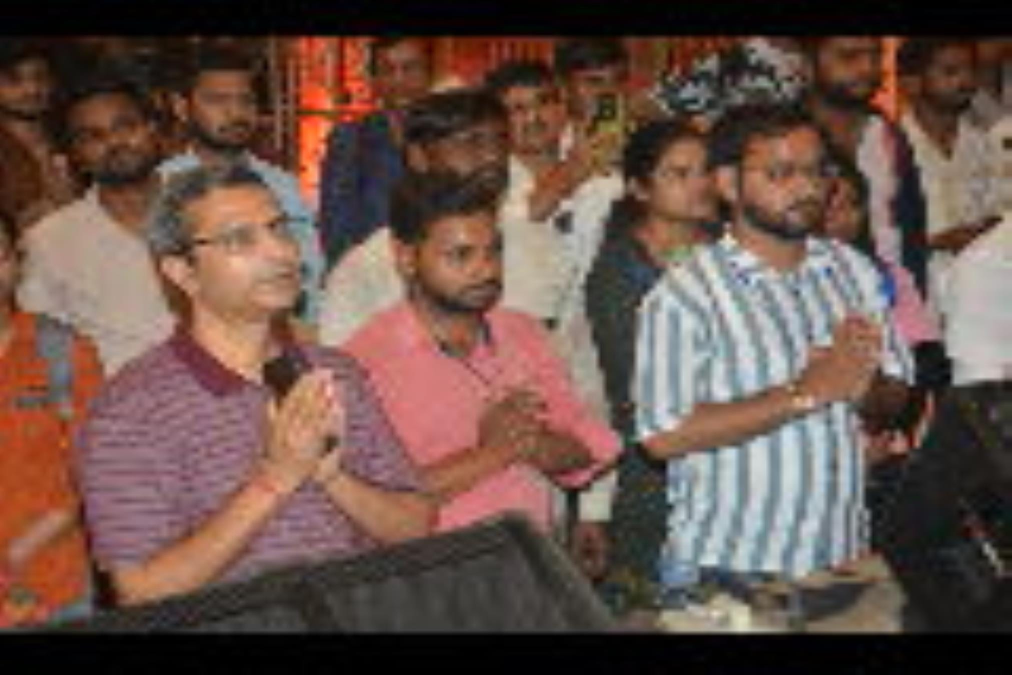 राजधानी में गणेश उत्सव का उल्लास बुधवार से छा गया। विभिन्न पंडालों में मनौती के राजा विराजे। 