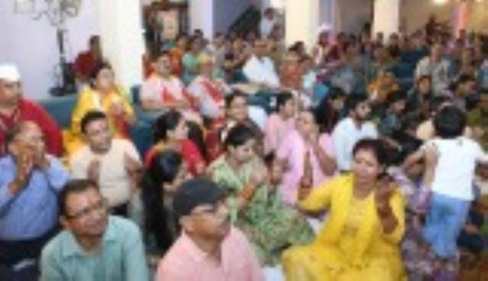 राजधानी में गणेश उत्सव का उल्लास बुधवार से छा गया। विभिन्न पंडालों में मनौती के राजा विराजे। 