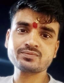 शाहजहांपुर कांट मार्ग पर खड़े छुट्टा गोवंशीय पशु। संवाद शाहजहांपुर कांट मार्ग पर खड़े छुट्टा गोवंशीय पशु। संवाद