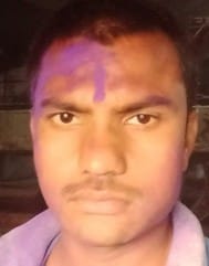 शाहजहांपुर कांट मार्ग पर खड़े छुट्टा गोवंशीय पशु। संवाद शाहजहांपुर कांट मार्ग पर खड़े छुट्टा गोवंशीय पशु। संवाद