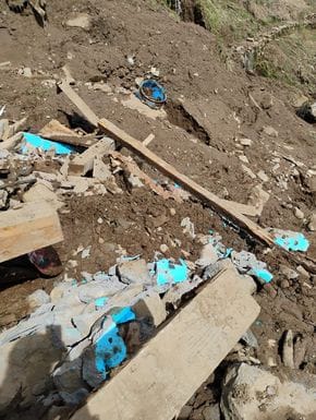 बुछैर पंचायत के खादवी गांव में भारी बारिश की भेंट चढ़ा मकान । संवाद