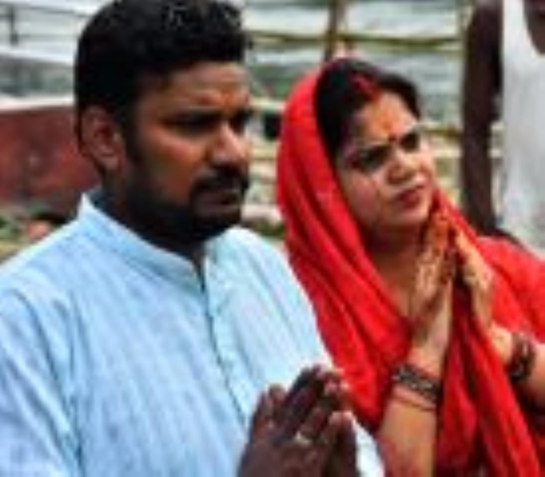 झूलेलालघाट, कुड़ियाघाट और खाटू श्याम मंदिर घाट पर सुबह से ही विसर्जन शुरू हो गया जो शाम तक जारी