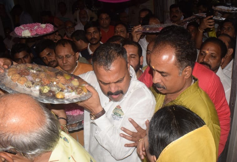 मेरठ..कंवलजीत..सदर बिलेश्वर नाथ मंदिर स्थित जगन्नाथ मंदिर में बलदेव छठ पर पुजारी व समिति में भो मेरठ..कंवलजीत..सदर बिलेश्वर नाथ मंदिर स्थित जगन्नाथ मंदिर में बलदेव छठ पर पुजारी व समिति में भो