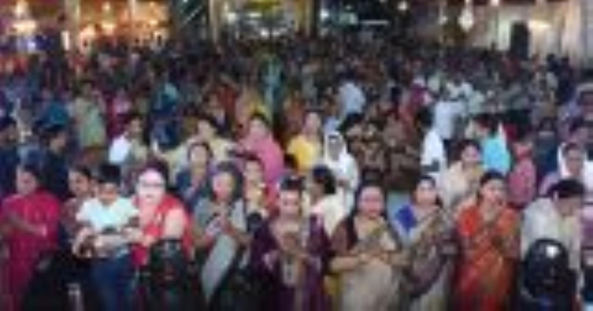 शुक्रवार को गणपति के विधि-विधान से पूजन और आरती के साथ ही शाम को सांस्कृतिक कार्यक्रमों का आयोज शुक्रवार को गणपति के विधि-विधान से पूजन और आरती के साथ ही शाम को सांस्कृतिक कार्यक्रमों का आयोज