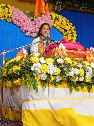 बिसौली में सहयोगियों को सम्मानित करती मेला की आयोजन समिति। संवाद बिसौली में सहयोगियों को सम्मानित करती मेला की आयोजन समिति। संवाद