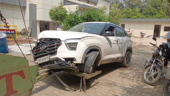 पुलिस ने गिरफ्तार किया तेज रफ्तार कार से महिला को टक्कर मारने वाला कार चालक। स्रोत पुलिस