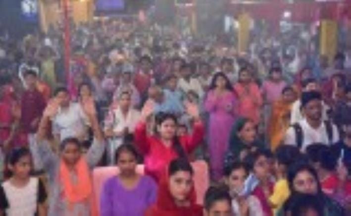 शनिवार को विभिन्न पंडालों में गणपति की विधि-विधान से पूजा, आरती और सांस्कृतिक कार्यक्रमों का आय शनिवार को विभिन्न पंडालों में गणपति की विधि-विधान से पूजा, आरती और सांस्कृतिक कार्यक्रमों का आय