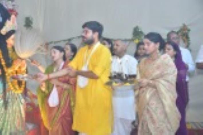 शनिवार को विभिन्न पंडालों में गणपति की विधि-विधान से पूजा, आरती और सांस्कृतिक कार्यक्रमों का आय शनिवार को विभिन्न पंडालों में गणपति की विधि-विधान से पूजा, आरती और सांस्कृतिक कार्यक्रमों का आय