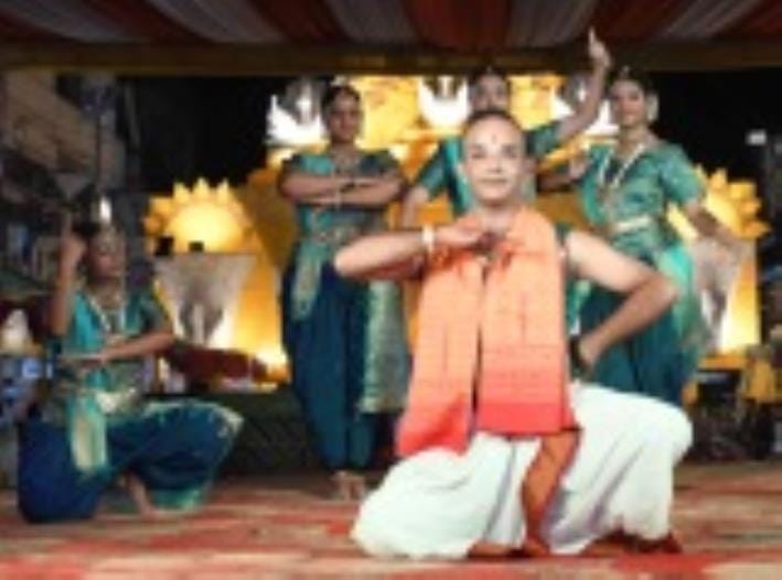 शनिवार को विभिन्न पंडालों में गणपति की विधि-विधान से पूजा, आरती और सांस्कृतिक कार्यक्रमों का आय शनिवार को विभिन्न पंडालों में गणपति की विधि-विधान से पूजा, आरती और सांस्कृतिक कार्यक्रमों का आय