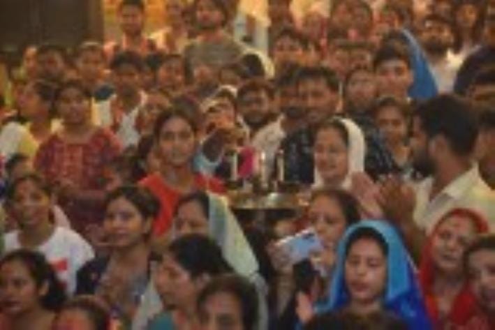 शनिवार को विभिन्न पंडालों में गणपति की विधि-विधान से पूजा, आरती और सांस्कृतिक कार्यक्रमों का आय शनिवार को विभिन्न पंडालों में गणपति की विधि-विधान से पूजा, आरती और सांस्कृतिक कार्यक्रमों का आय