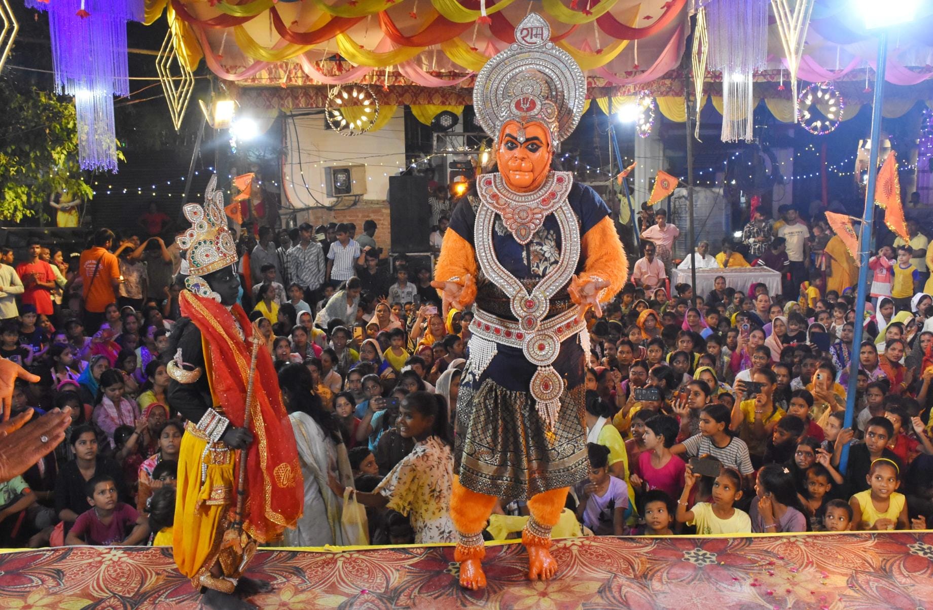 शनिवार को विभिन्न पंडालों में गणपति की विधि-विधान से पूजा, आरती और सांस्कृतिक कार्यक्रमों का आय शनिवार को विभिन्न पंडालों में गणपति की विधि-विधान से पूजा, आरती और सांस्कृतिक कार्यक्रमों का आय