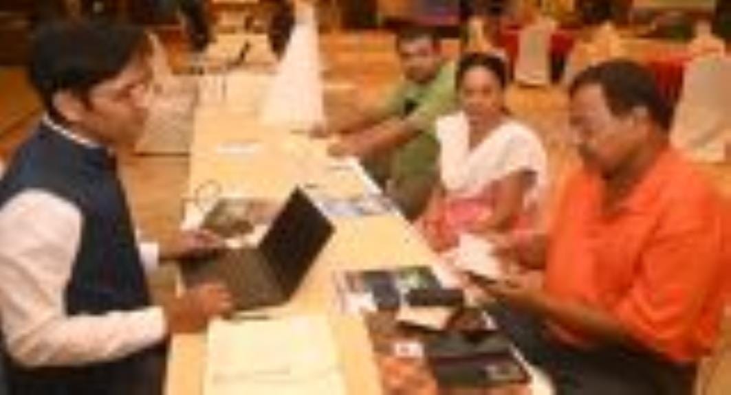 अमर उजाला और थॉमस कुक के ग्रैंड ट्रैवल मेले में उमड़ी भीड़