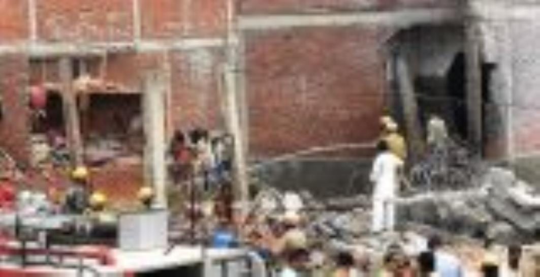 बेहटा में धमाका : दिखा हादसे का खौफनाक मंजर बेहटा में धमाका : दिखा हादसे का खौफनाक मंजर