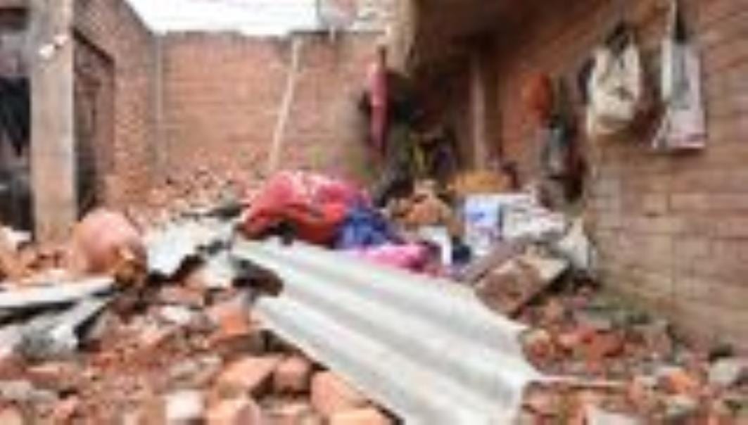 बेहटा में धमाका : दिखा हादसे का खौफनाक मंजर बेहटा में धमाका : दिखा हादसे का खौफनाक मंजर