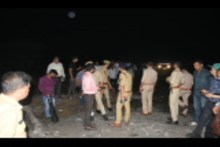 बेहटा में धमाका : दिखा हादसे का खौफनाक मंजर बेहटा में धमाका : दिखा हादसे का खौफनाक मंजर